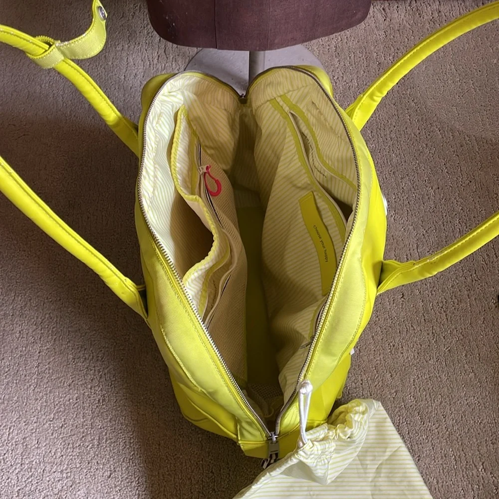 Lululemon Happy Hatha Hour Gym Bag - Picture 3 of 14